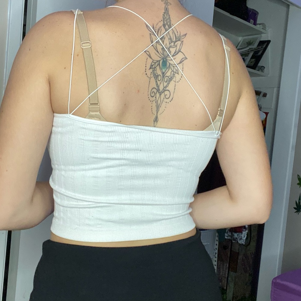 Top - Picture 2 of 3
